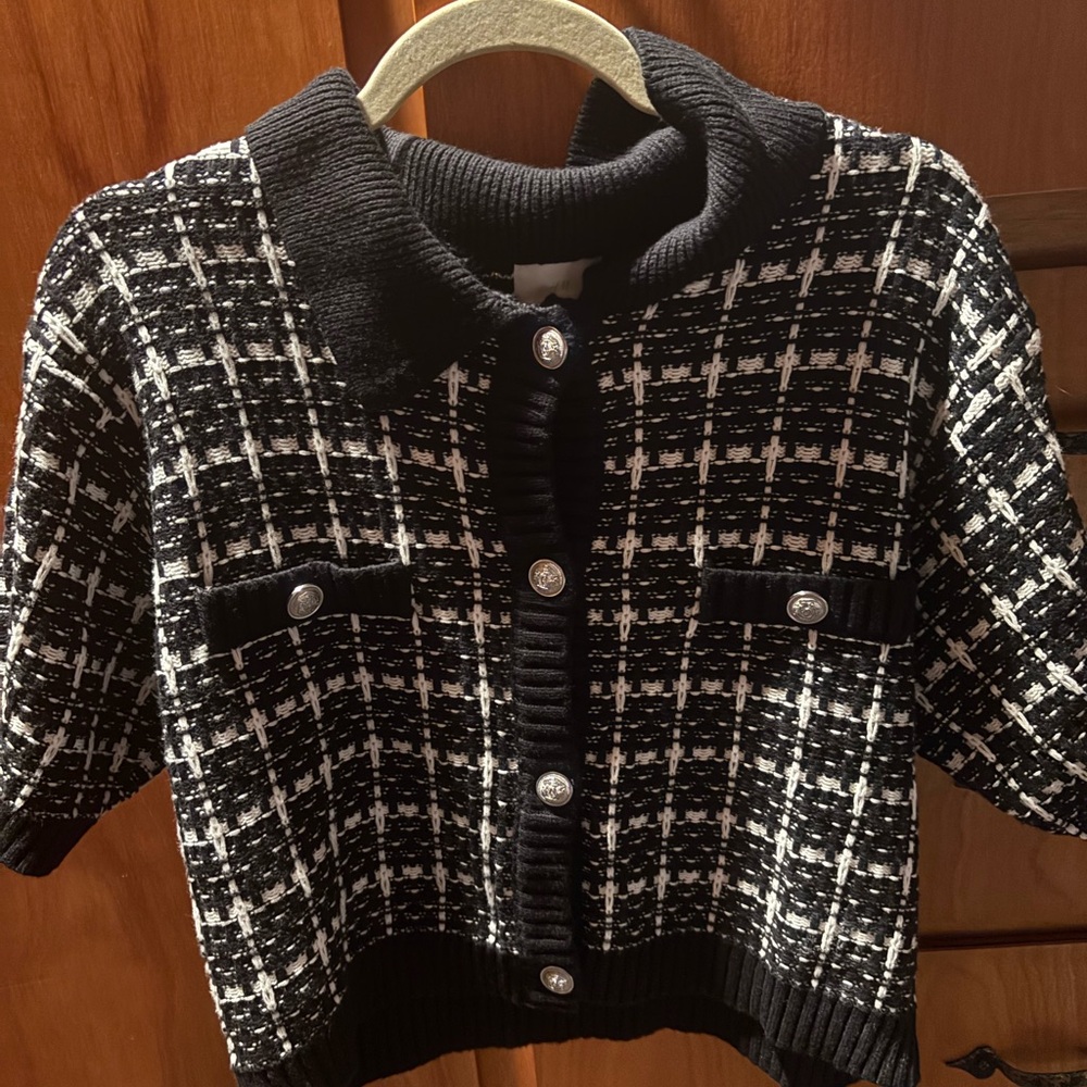 H&M Black and White Checkered Crop Top